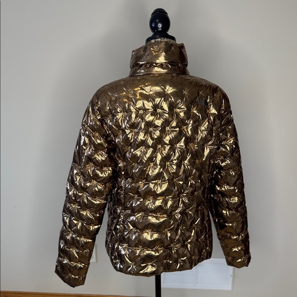 The North Face metallic gold Holladown jacket - Picture 7 of 13